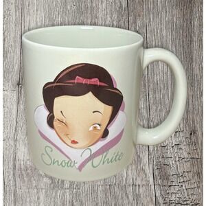 Disney Store Snow White Coffee Mug Great Condition